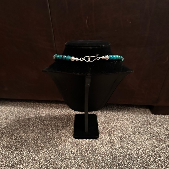 Hand Crafted “One of Kind” Chrysocolla & Sterling Silver Necklace - Picture 4 of 4